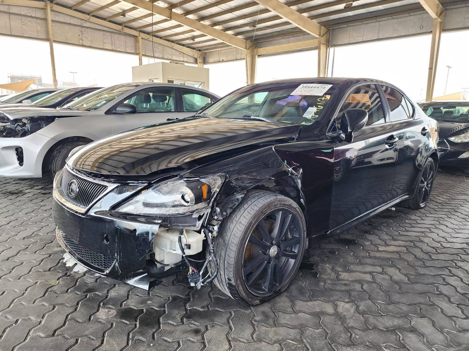 2006 LEXUS IS 250 — 192489 Miles — Lot 39544474 — Souq - Marhaba Auctions Used Cars - Image 5