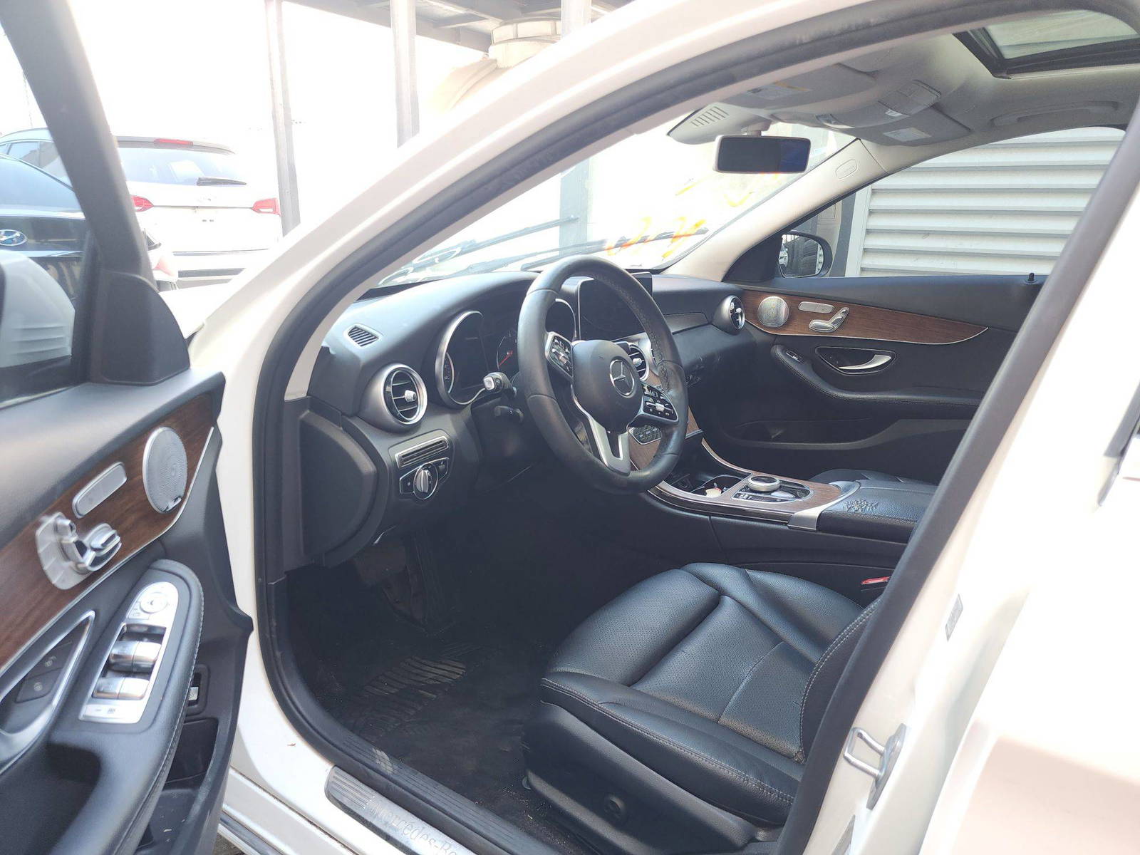 MERCEDES BENZ C300 2020 - Marhaba Auction Used Cars - Image 9