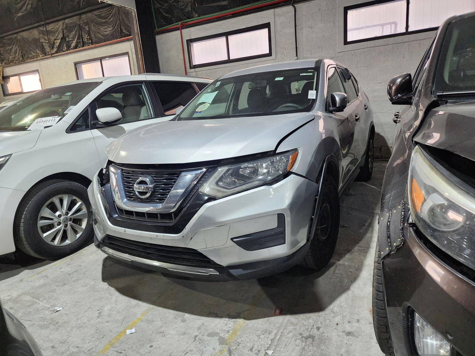 2017 NISSAN ROGUE — 175541 Miles — Lot V6HW008209 — Souq - Marhaba Auctions Used Cars - Image 4