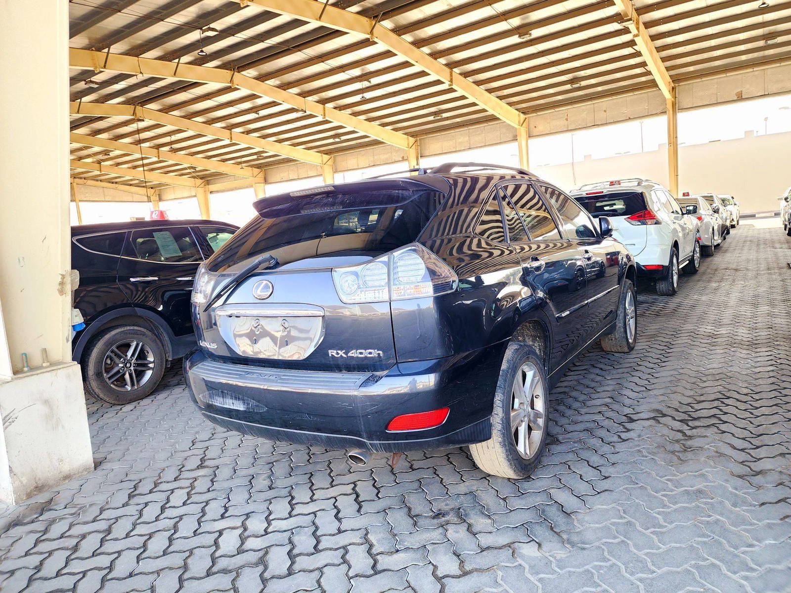 2008 LEXUS RX 400H — 212832 Miles — Lot 197595 — Souq - Marhaba Auctions Used Cars - Image 3