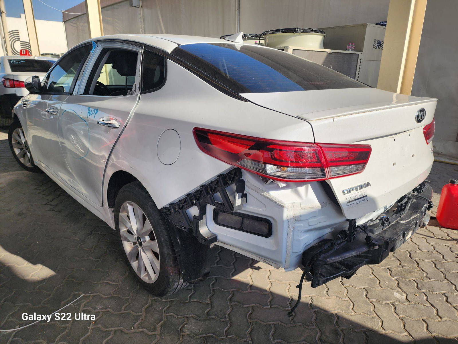 2018 KIA OPTIMA — 104869 Miles — Lot 87127 — Souq - Marhaba Auctions Used Cars - Image 3