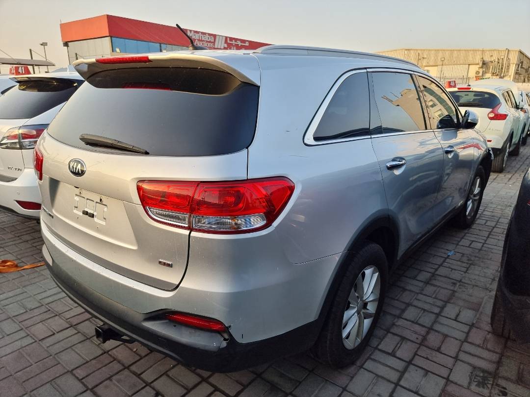 2017 KIA SORENTO — 120124 Miles — Lot 215487 — Main - Marhaba Auctions Used Cars - Image 4