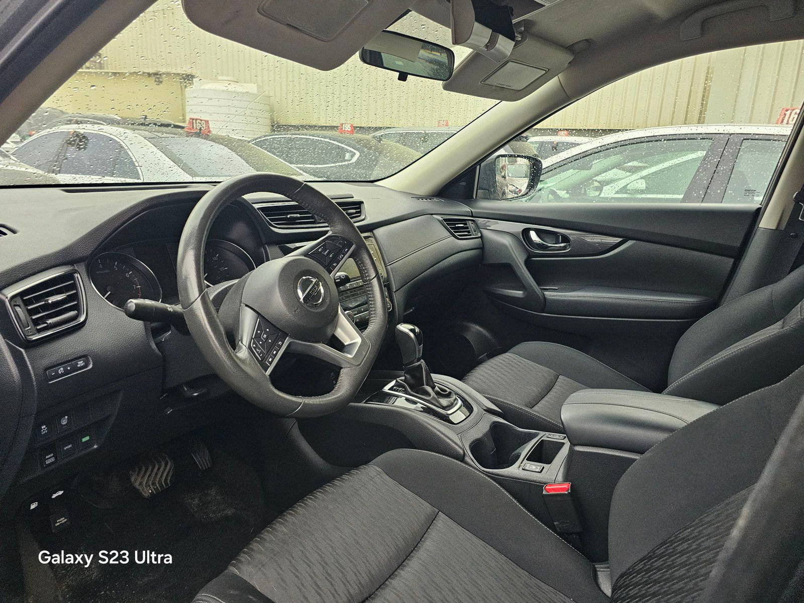 2017 NISSAN ROGUE — 128165 Miles — Lot HP607763 — Main - Marhaba Auctions Used Cars - Image 9