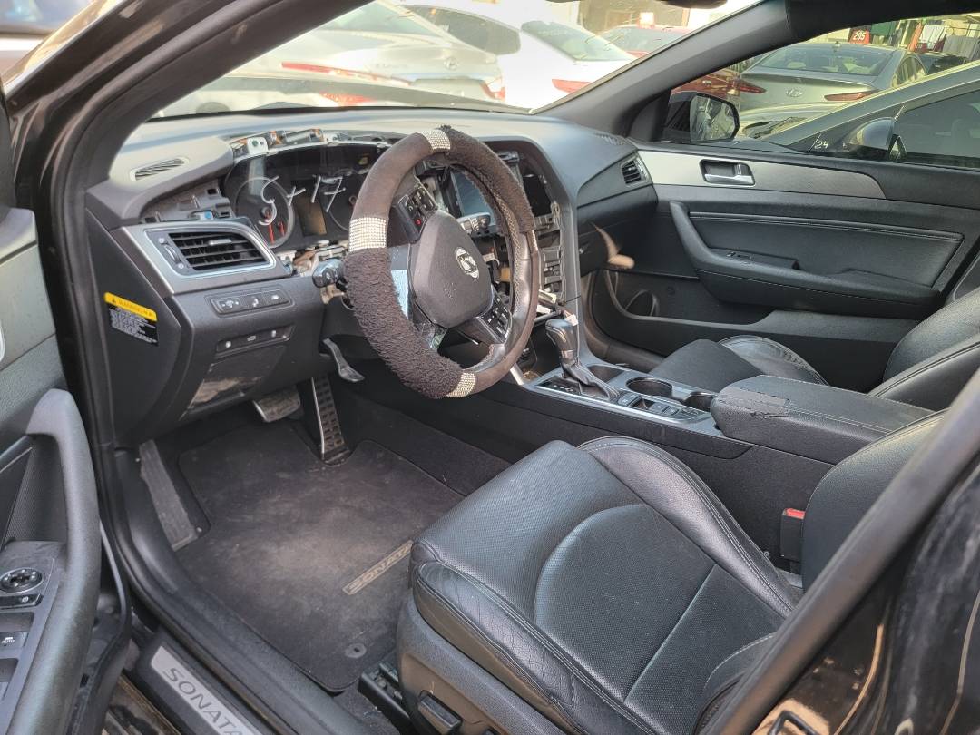 2017 HYUNDAI SONATA — 146432 Miles — Lot 582013 — Main - Marhaba Auctions Used Cars - Image 9