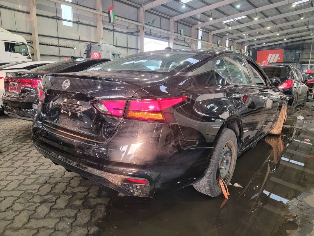 2020 NISSAN ALTIMA — 95933 Miles — Lot 134032 — Main - Marhaba Auctions Used Cars - Image 3