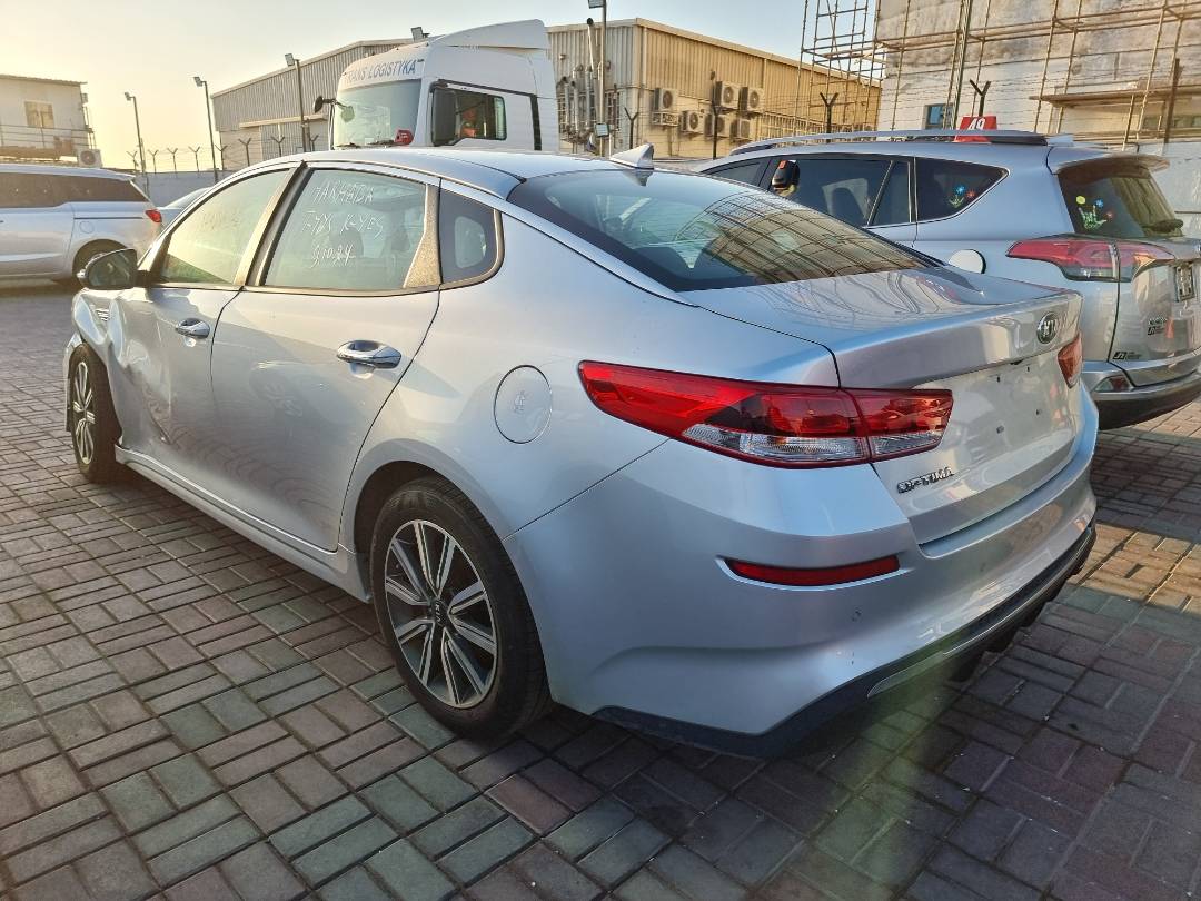 2019 KIA OPTIMA — 160702 Miles — Lot 376869 — Souq - Marhaba Auctions Used Cars - Image 4