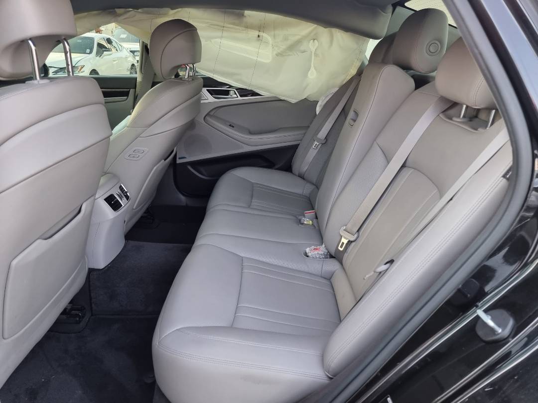 2018 GENESIS G80 — 121880 KM — Lot 215487 — Ind. 12 - Marhaba Auctions Used Cars - Image 6