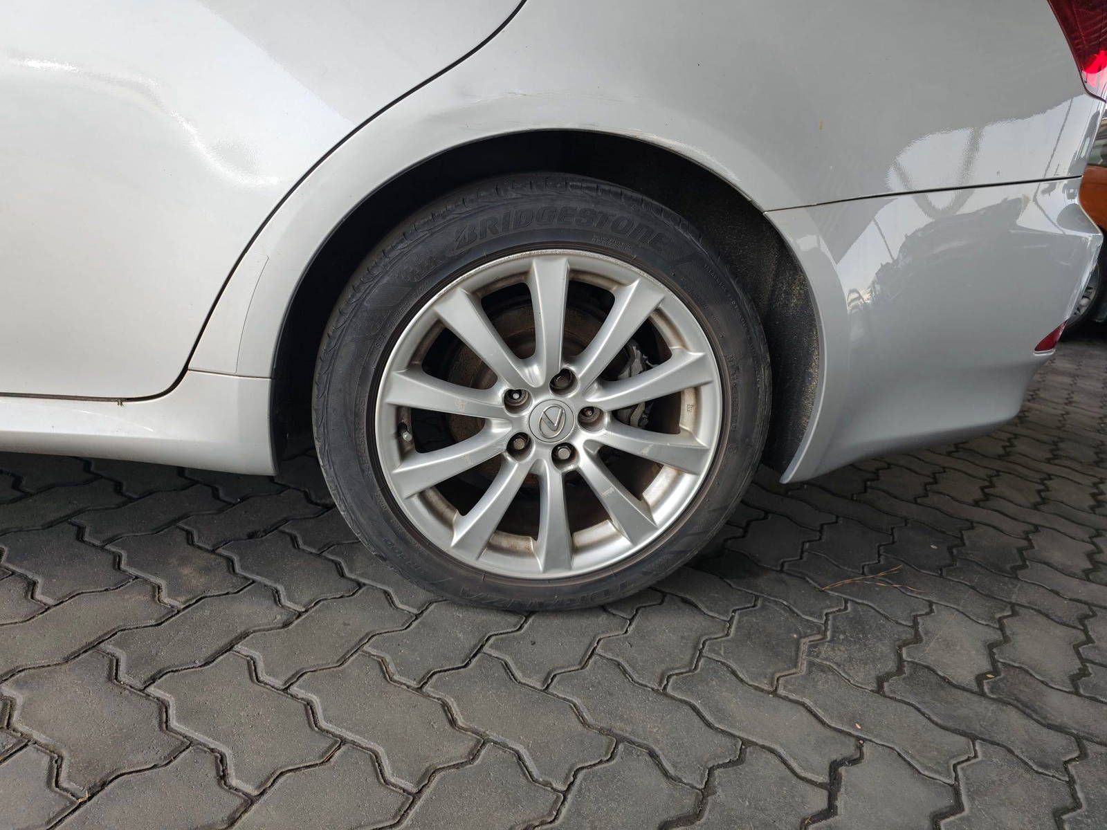 2006 LEXUS IS 250 — 232756 KM — Lot 10134 — Main - Marhaba Auctions Used Cars - Image 11