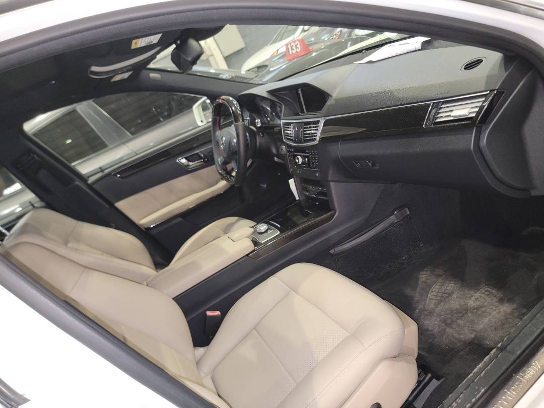 2010 MERCEDES BENZ E 350 — 203137 Miles — Lot AA235798 - Marhaba Auctions Used Cars - Image 8