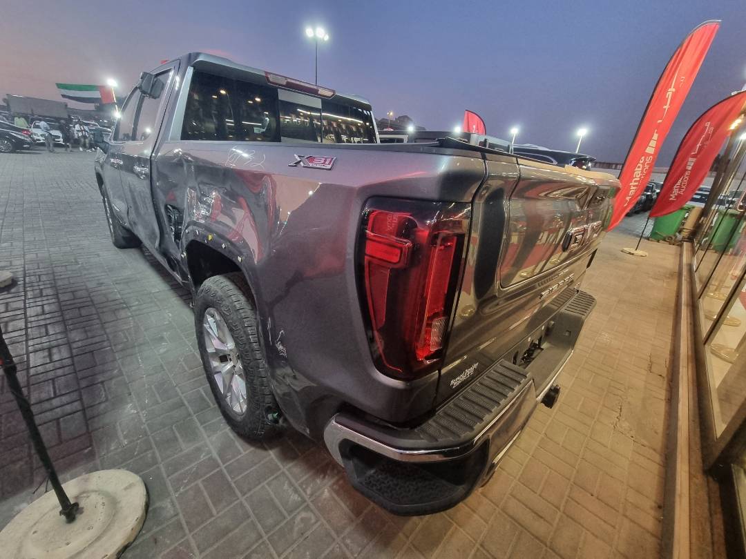 2021 GMC SIERRA — 77450 Miles — Lot 1MG388092 — AutoBaba - Marhaba Auctions Used Cars - Image 5