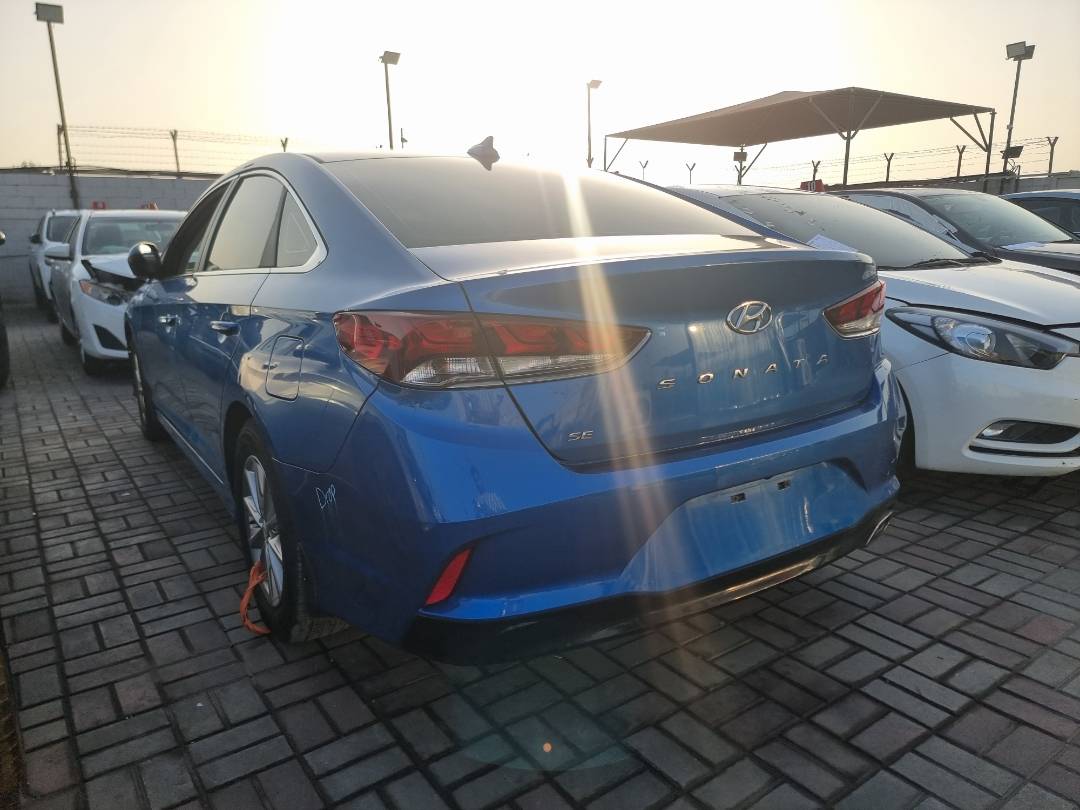 2018 HYUNDAI SONATA — 98200 Miles — Lot 64612374 — Souq - Marhaba Auctions Used Cars - Image 4