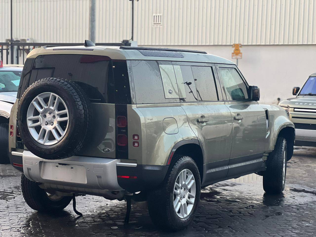 LAND ROVER DEFENDER 110 S