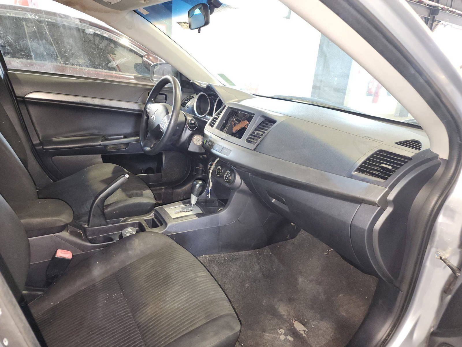 2015 MITSUBISHI LANCER — 174336 Miles — Lot 57308924 — Al Quoz - Marhaba Auctions Used Cars - Image 8