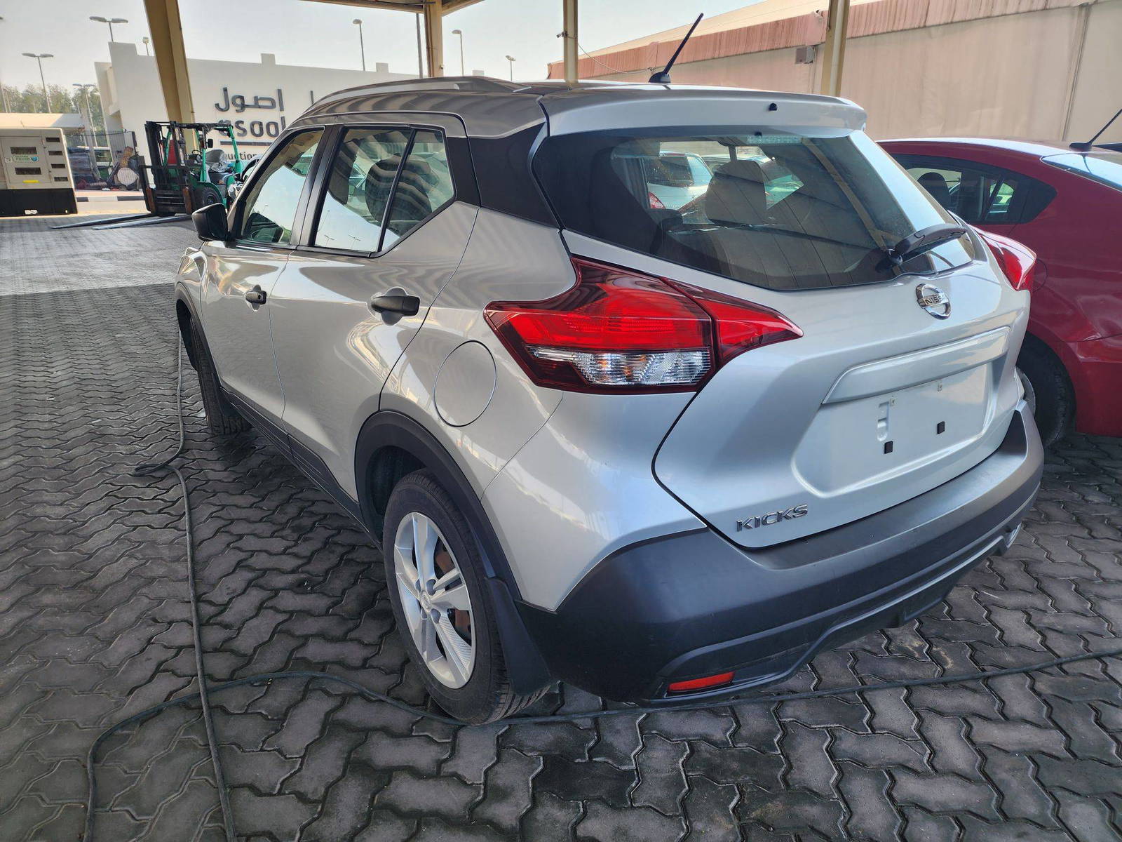 2018 NISSAN KICKS — 91750 Miles — Lot 37950259 - Marhaba Auctions Used Cars - Image 3