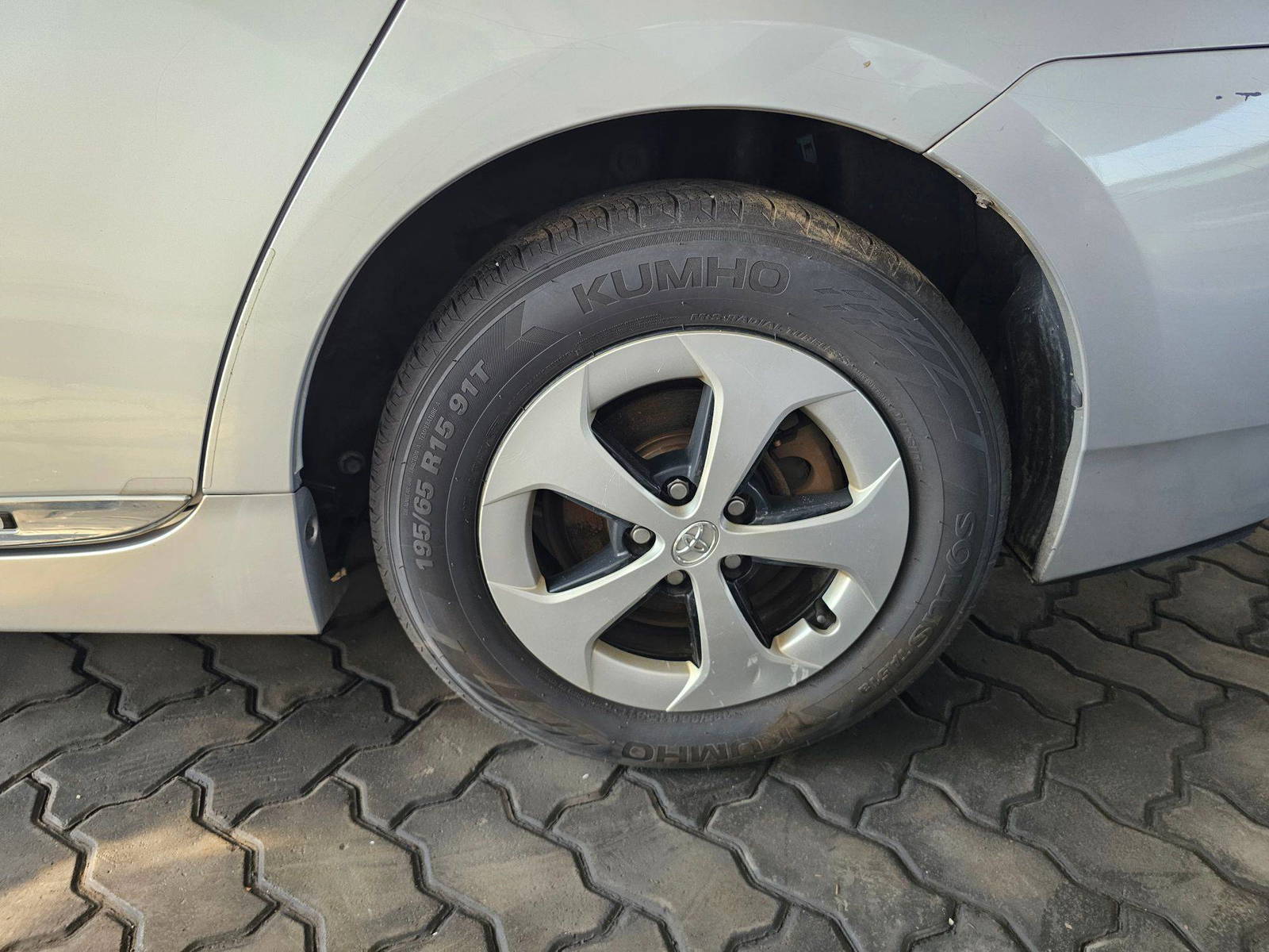 2013 TOYOTA PRIUS — 218033 Miles — Lot 42728874 — Main - Marhaba Auctions Used Cars - Image 11