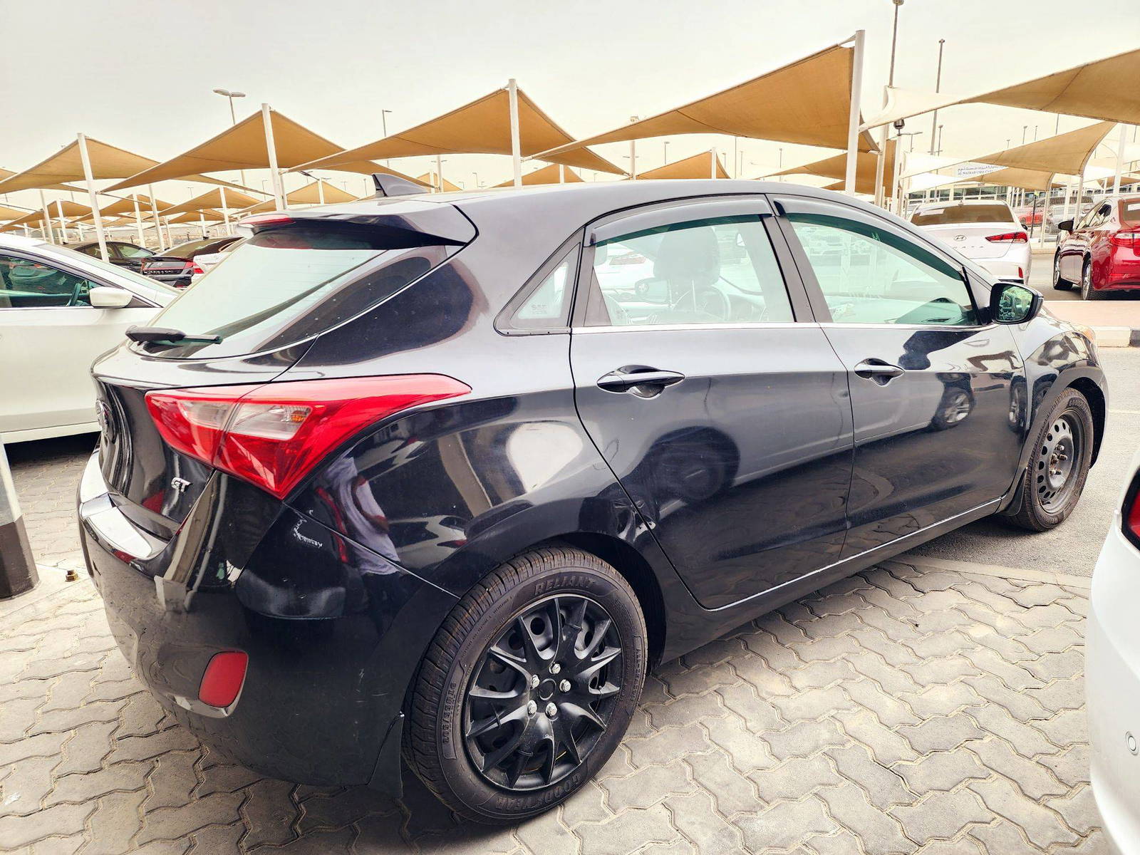 2013 HYUNDAI ELANTRA GT — 181021 Miles — Lot 8DU032508 — Souq - Marhaba Auctions Used Cars - Image 4