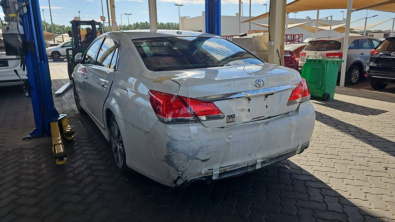 2011 TOYOTA AVALON — 216278 Miles — Lot 5023287 — Souq - Marhaba Auctions Used Cars - Image 12