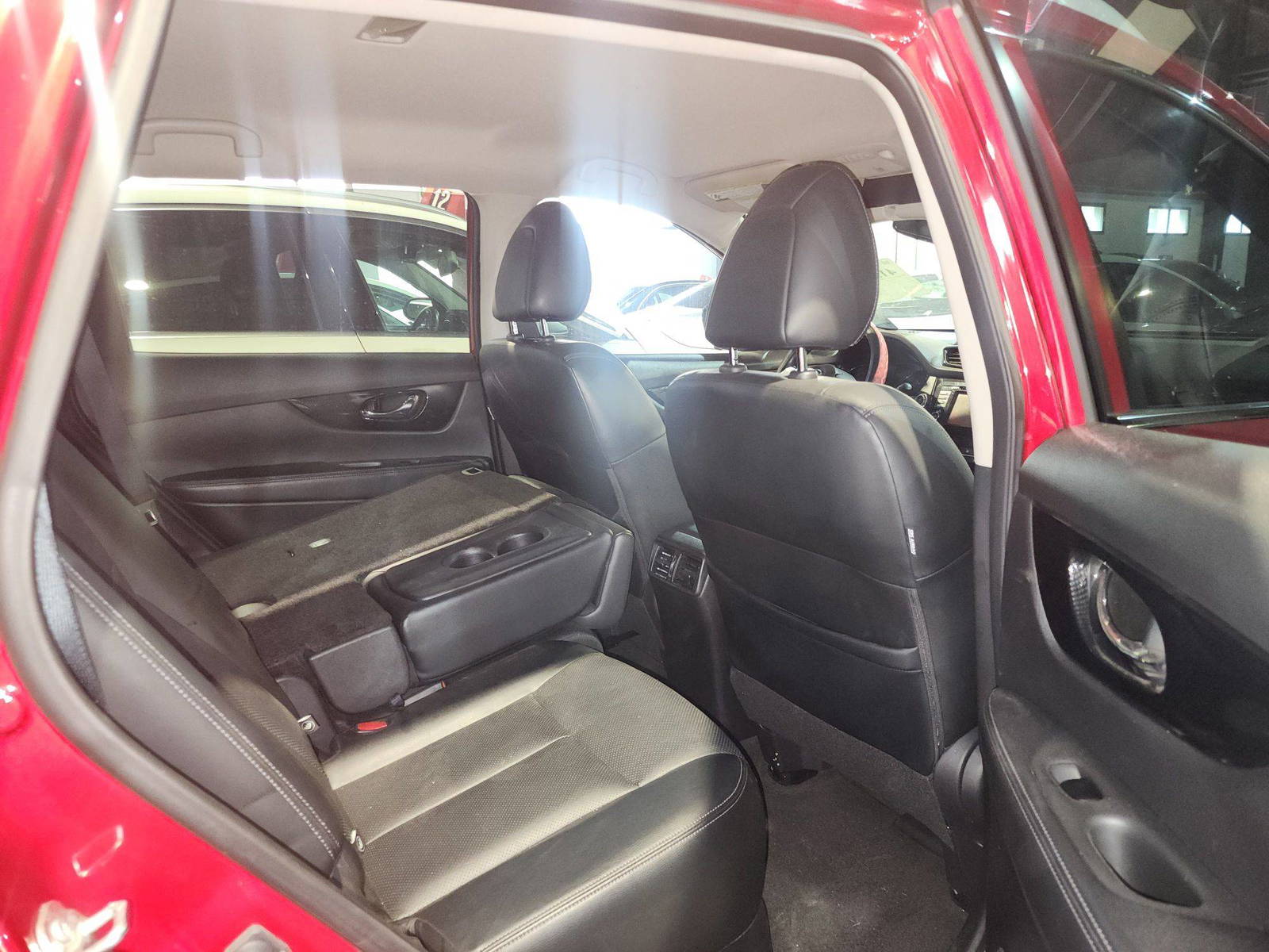 2017 NISSAN ROGUE — 129876 Miles — Lot 402122 — Al Quoz - Marhaba Auctions Used Cars - Image 3