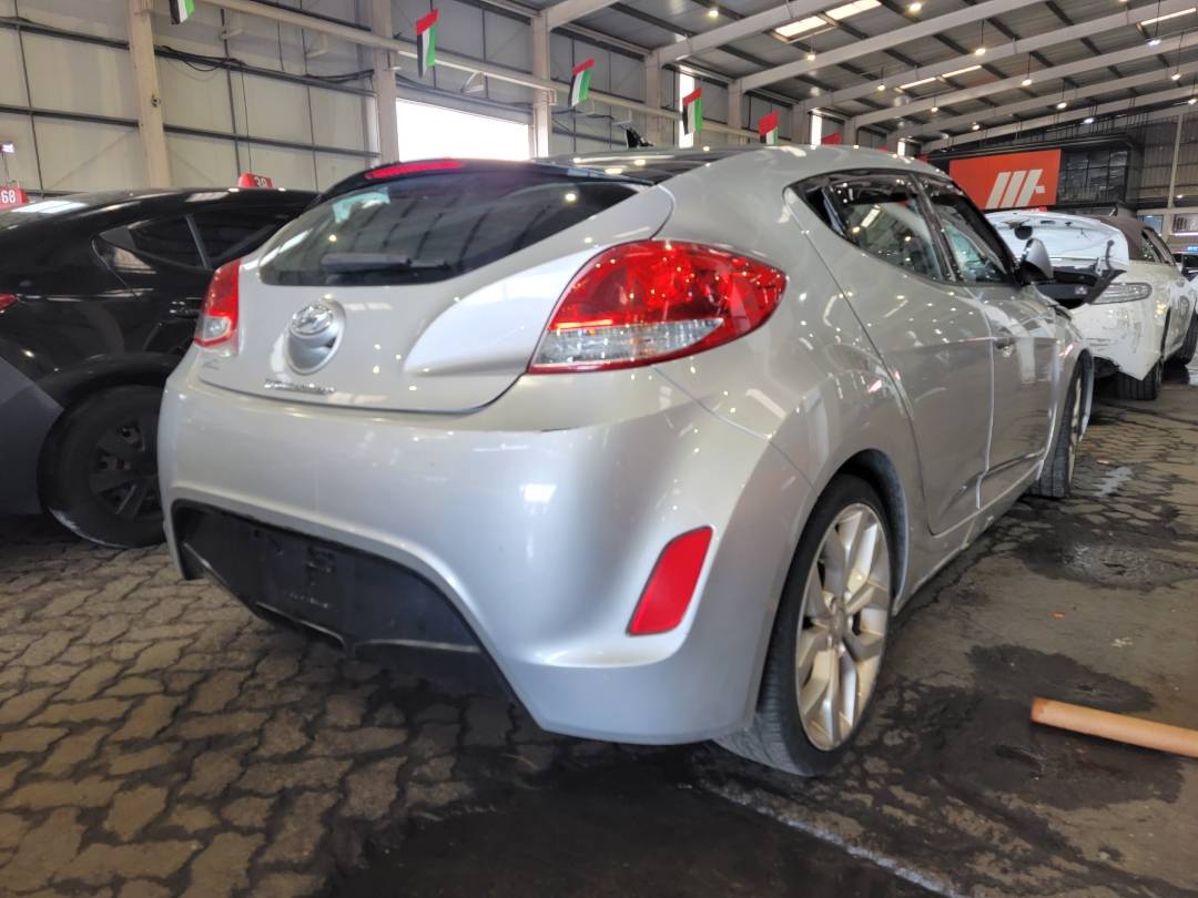 2012 HYUNDAI VELOSTER — 136701 Miles — Lot 046814 — Main - Marhaba Auctions Used Cars - Image 4