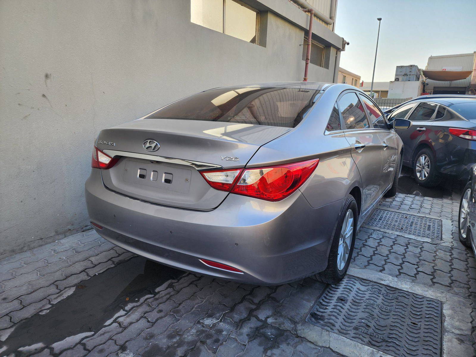 2011 HYUNDAI SONATA — 167487 KM — Lot 1204587 — Souq - Marhaba Auctions Used Cars - Image 5