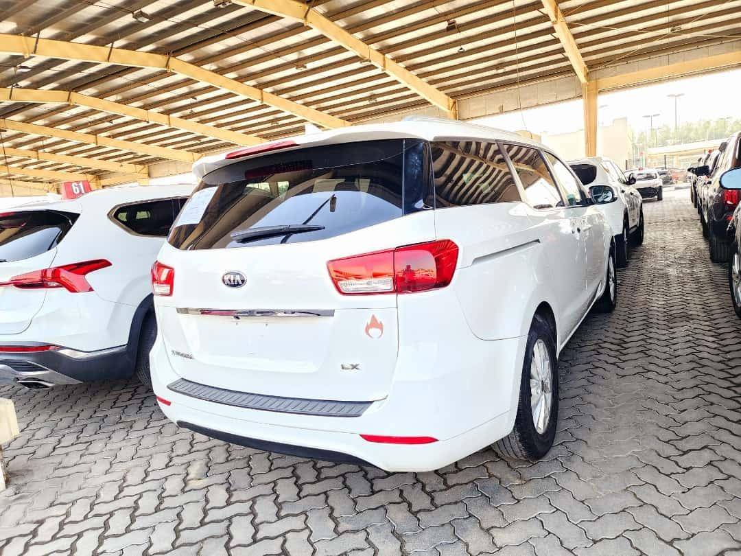 KIA SEDONA 2015 - Marhaba Auction Used Cars - Image 5