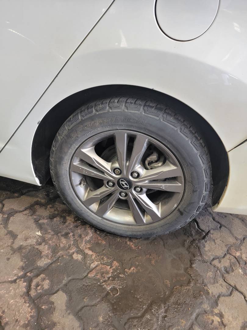 2013 HYUNDAI ELANTRA — 204647 KM — Lot 73553174 — Main - Marhaba Auctions Used Cars - Image 9