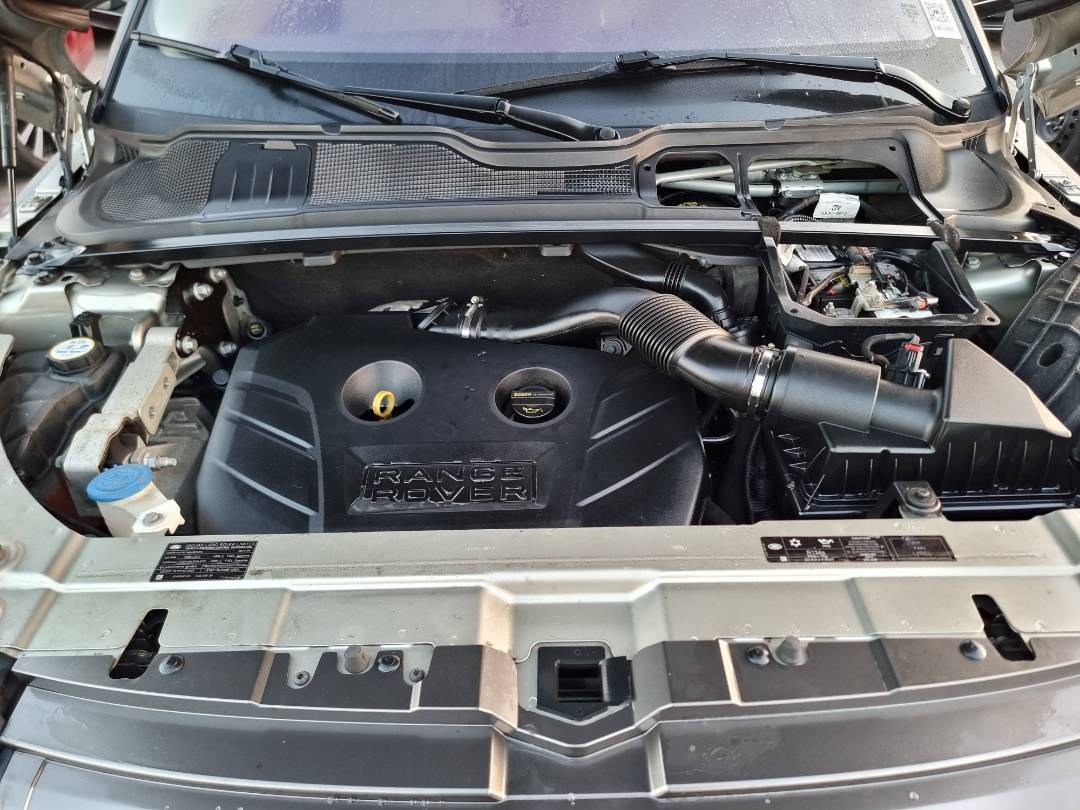 2013 LAND ROVER RANGE ROVER EVOQUE — 100438 Miles — Lot H831812 — Main - Marhaba Auctions Used Cars - Image 10