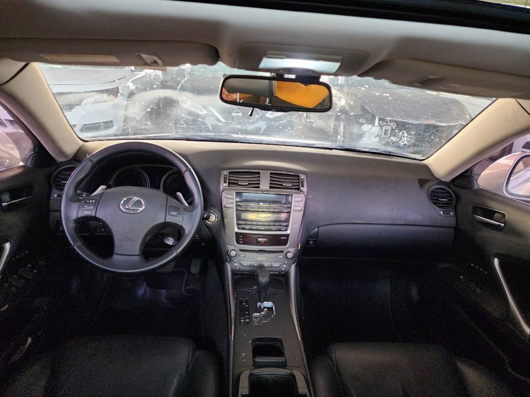 2006 LEXUS IS 250 — 198373 KM — Lot 7967 — Main - Marhaba Auctions Used Cars - Image 8