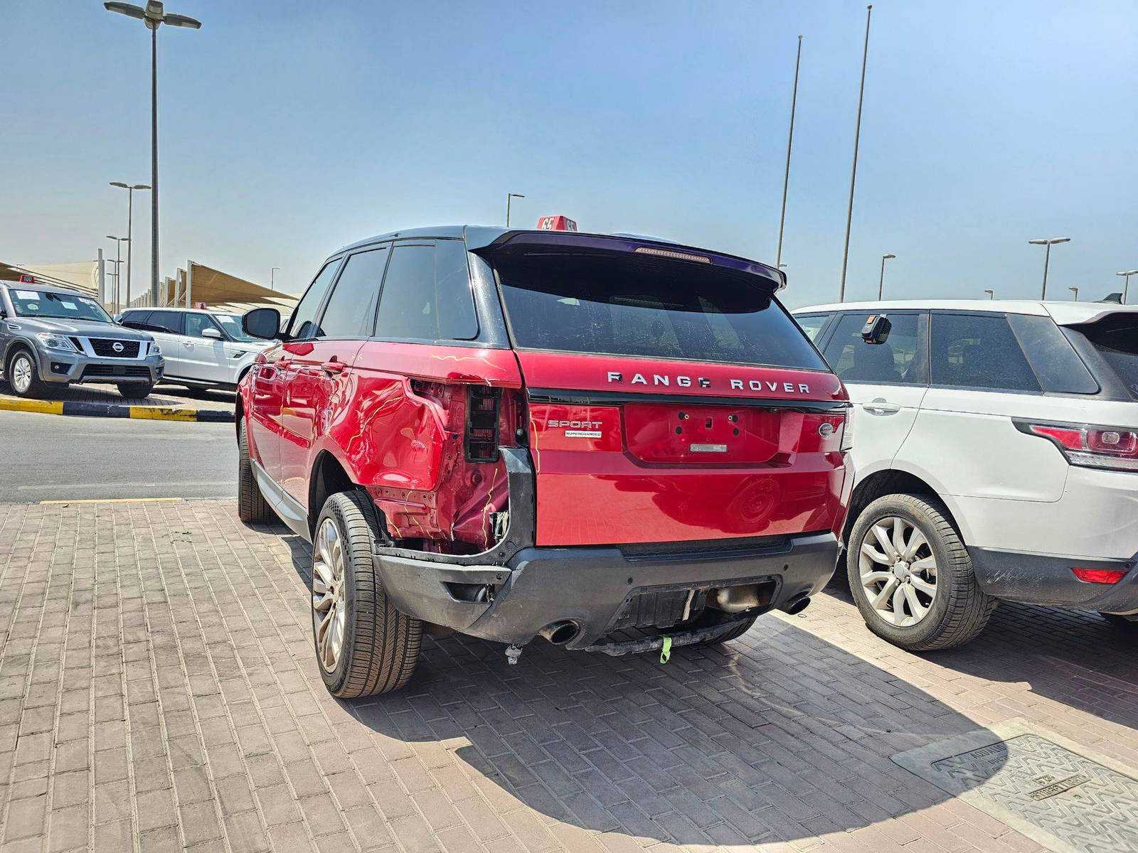2014 LAND ROVER RANGE ROVER SPORT — 135450 Miles — Lot A370261 — Souq - Marhaba Auctions Used Cars - Image 5