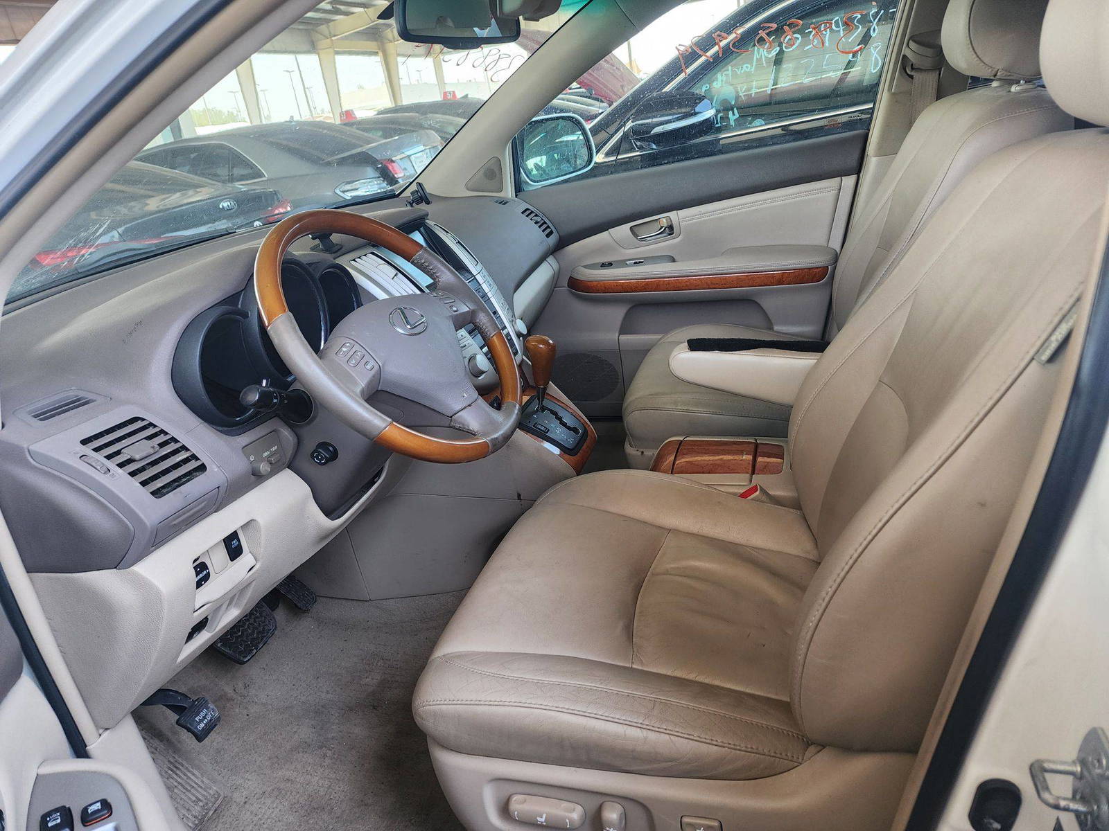 2008 LEXUS RX 350 — 199681 Miles — Lot 38883979 — Souq - Marhaba Auctions Used Cars - Image 8