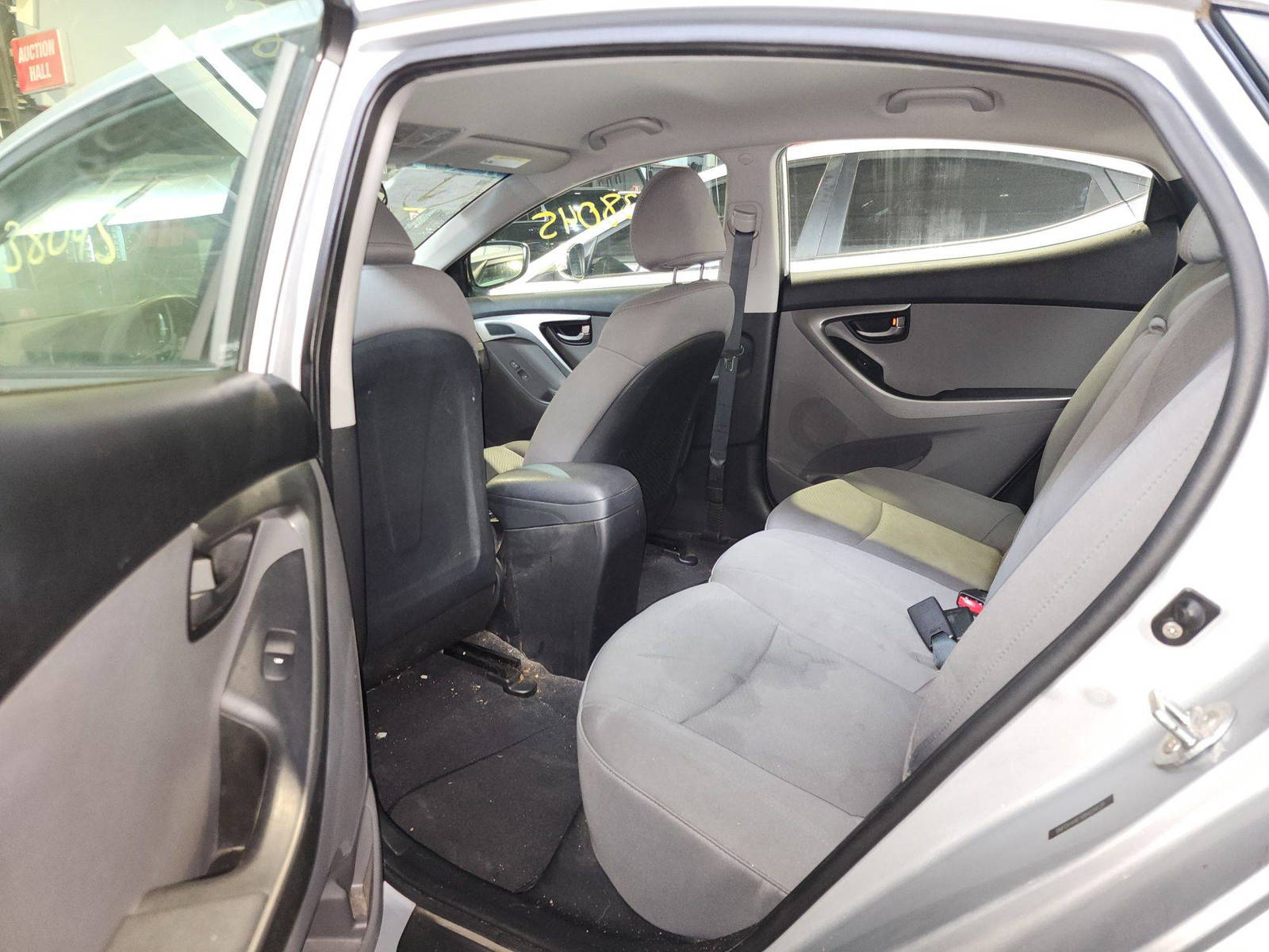 2011 HYUNDAI ELANTRA — 110102 Miles — Lot H034131 — Al Quoz - Marhaba Auctions Used Cars - Image 8