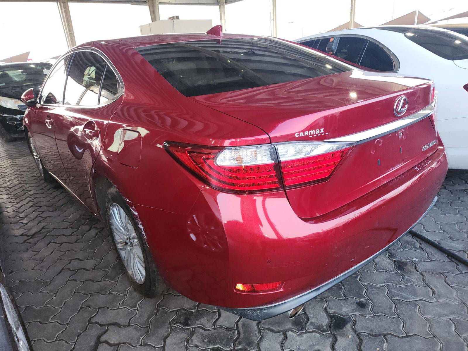 2015 LEXUS ES 350 — 163372 Miles — Lot 38904631 — Souq - Marhaba Auctions Used Cars - Image 3