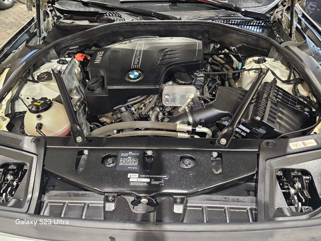 2016 BMW 528i — 255892 KM — Lot GG601688 — Main - Marhaba Auctions Used Cars - Image 11