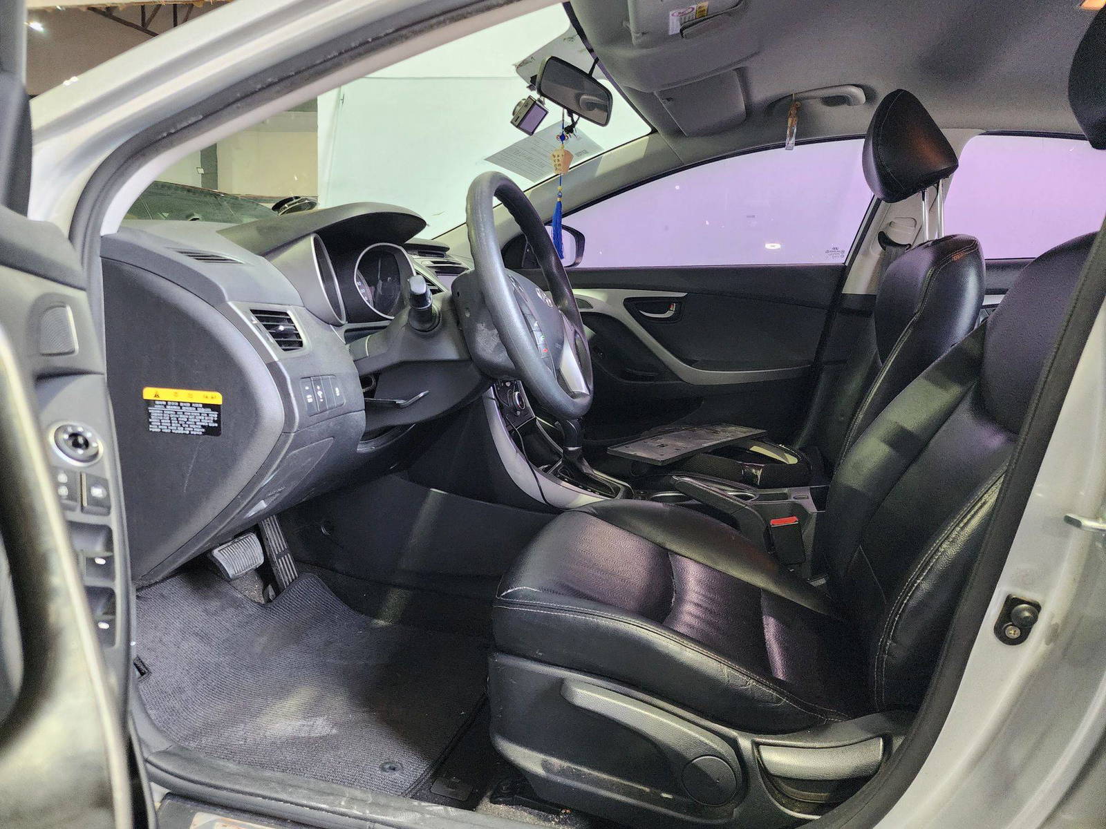 2014 HYUNDAI AVANTE — 69941 KM — Lot 996599 — Al Quoz - Marhaba Auctions Used Cars - Image 9