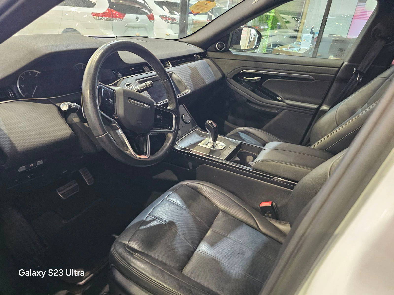 2023 LAND ROVER RANGE ROVER EVOQUE R-DYNAMIC S — 22361 Miles — Lot PH198832 — Main - Marhaba Auctions Used Cars - Image 8