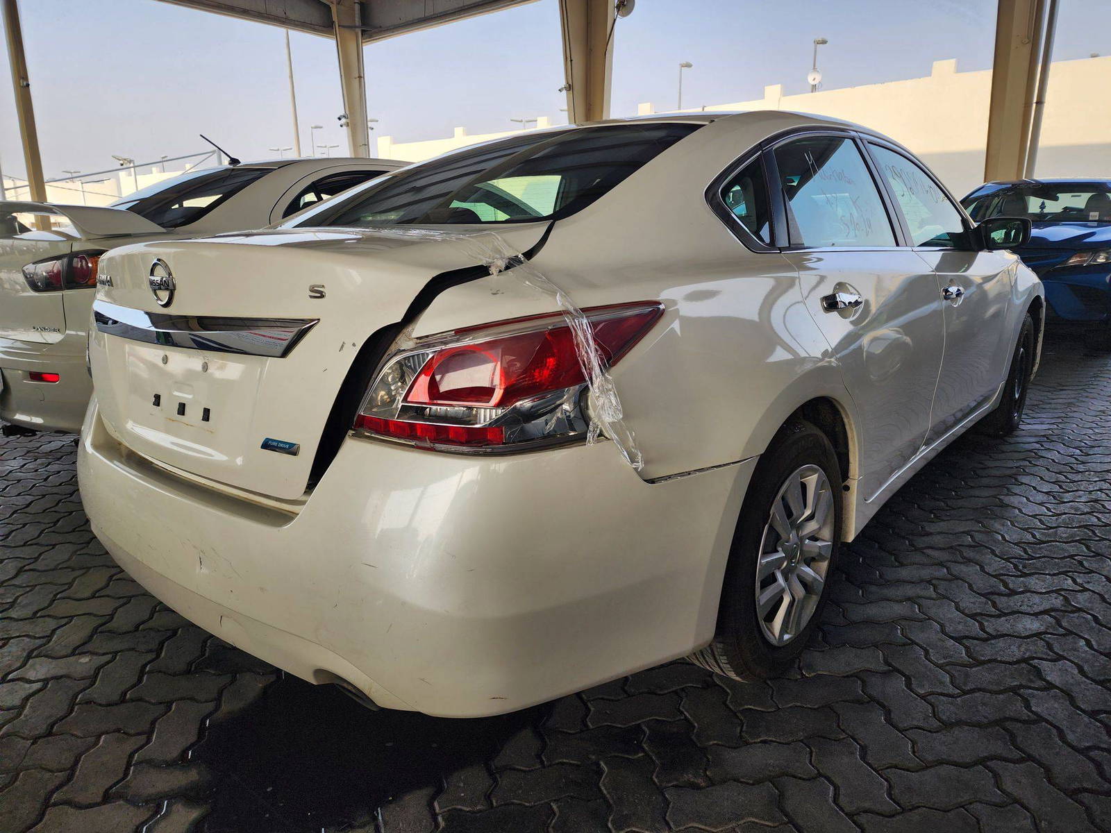 2013 NISSAN ALTIMA — 175692 Miles — Lot 4644 — Souq - Marhaba Auctions Used Cars - Image 4