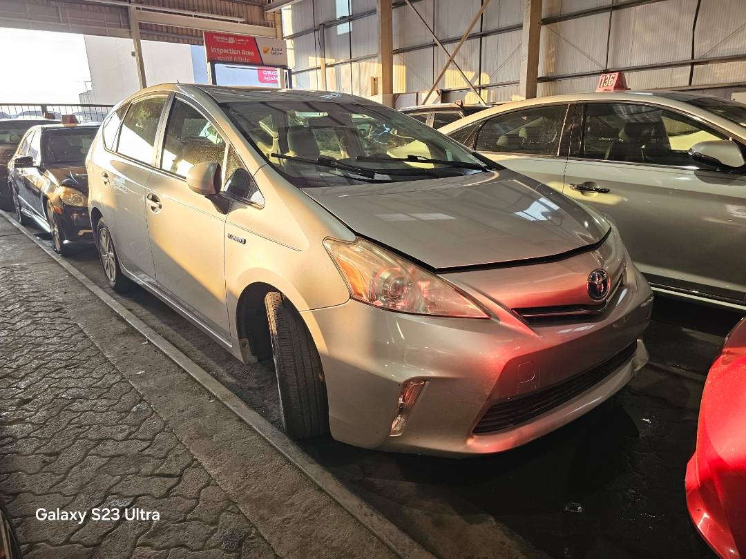2012 TOYOTA PRIUS V — 213298 Miles — Lot 66930115 — Main - Marhaba Auctions Used Cars - Image 4