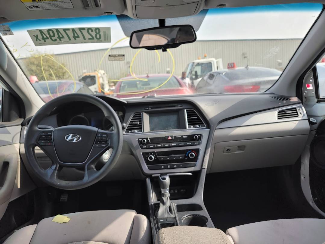 2017 HYUNDAI SONATA — 111652 Miles — Lot H510283 — Main - Marhaba Auctions Used Cars - Image 9