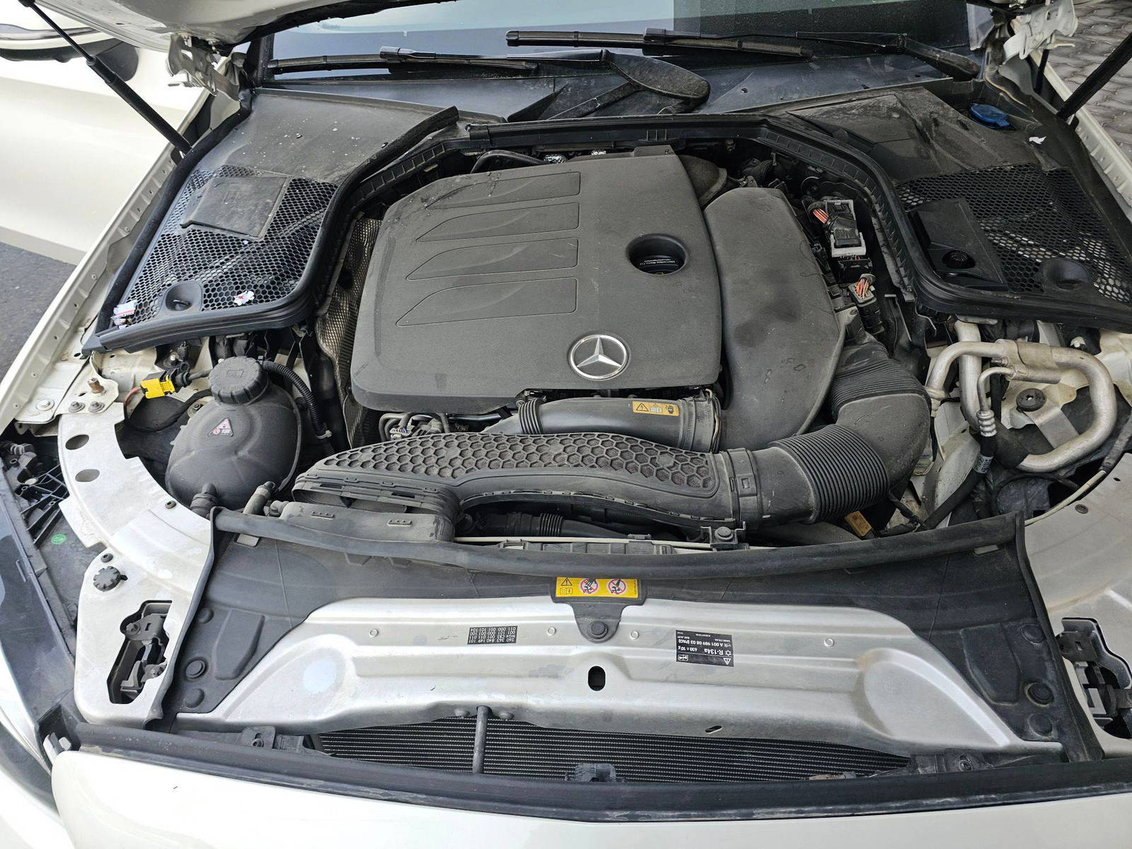 MERCEDES BENZ C300 2020 - Marhaba Auction Used Cars - Image 12