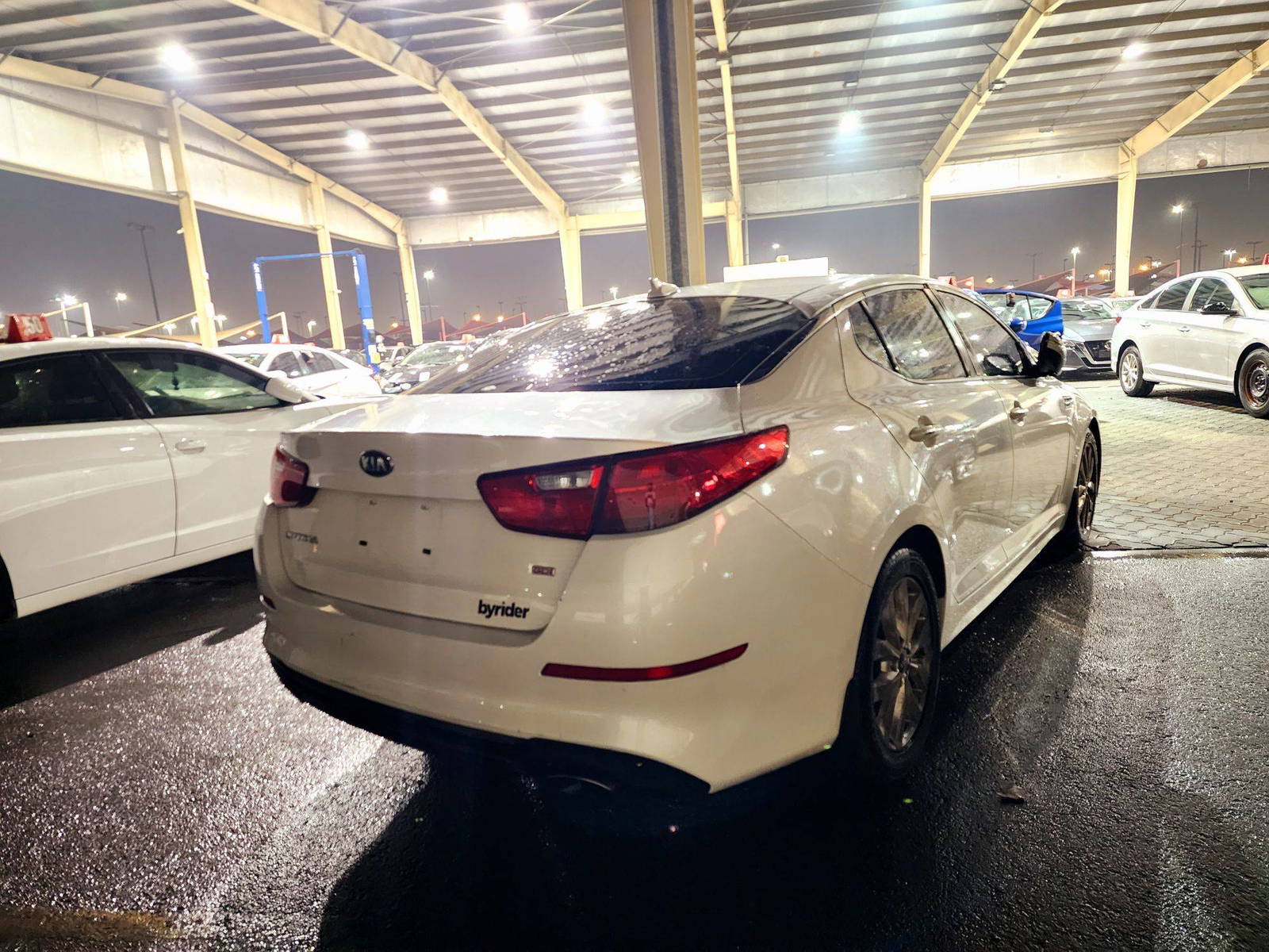 2015 KIA OPTIMA — 158138 Miles — Lot 40868148 — Souq - Marhaba Auctions Used Cars - Image 3