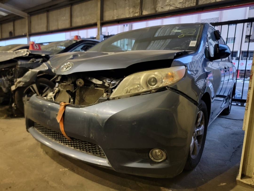 2015 TOYOTA SIENNA — 139593 Miles — Lot 559310 — Main - Marhaba Auctions Used Cars - Image 5