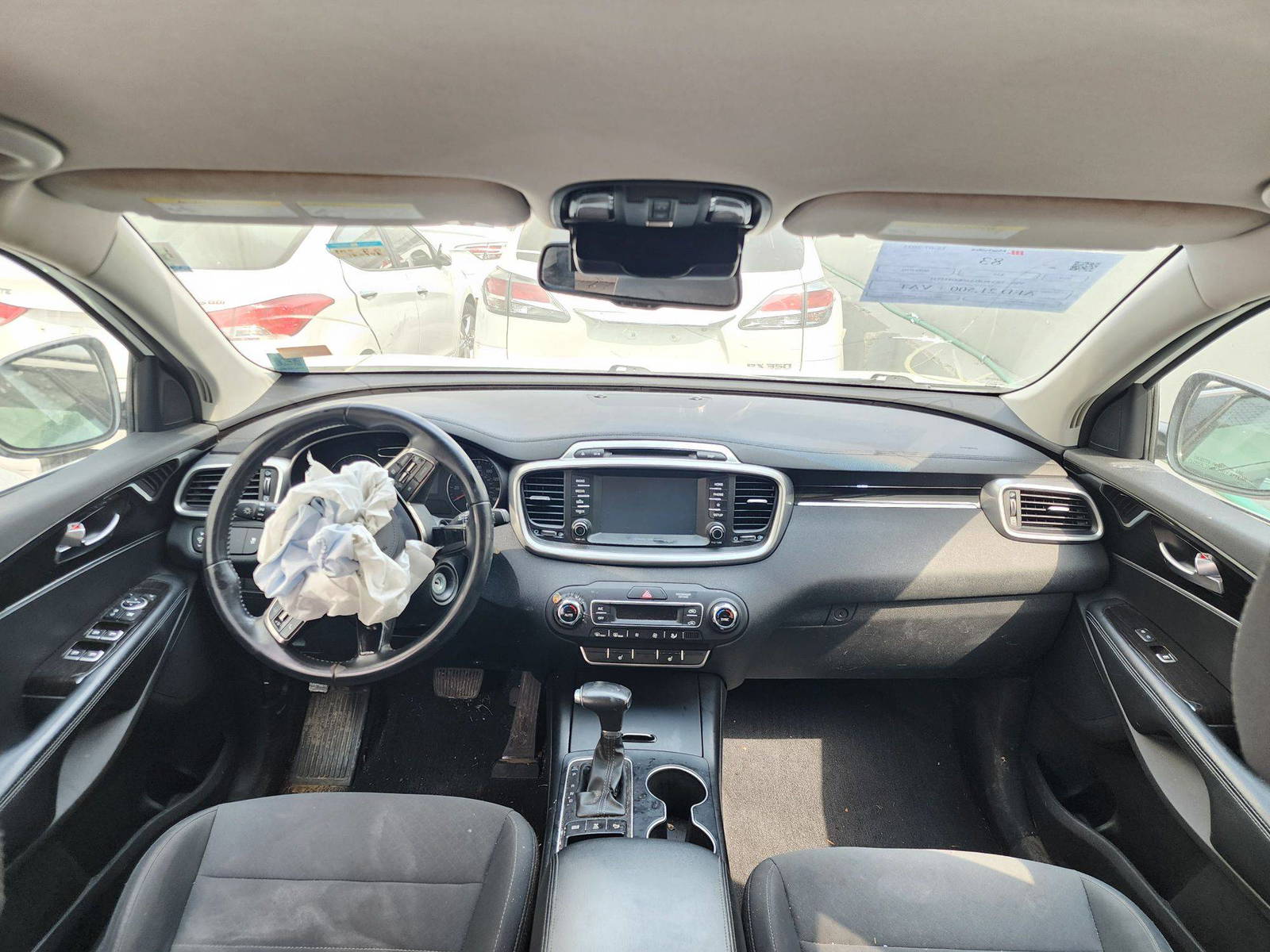 KIA SORENTO 2019 - Marhaba Auction Used Cars - Image 8