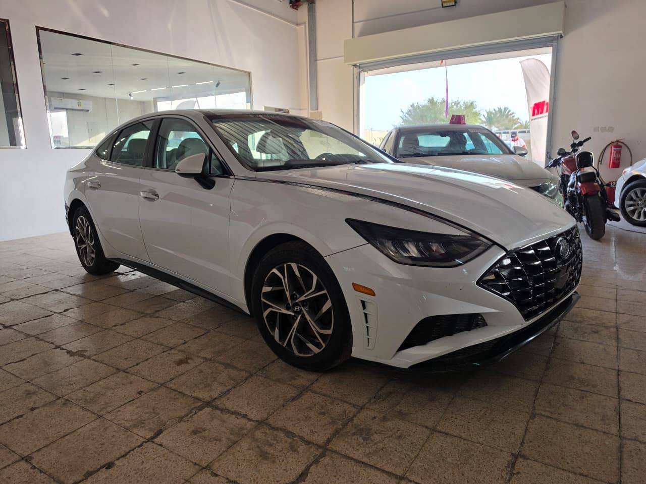 2020 HYUNDAI SONATA — sold — 152679 Miles — Lot 57851826 — Oman Yard - Marhaba Auctions Used Cars - Image 2