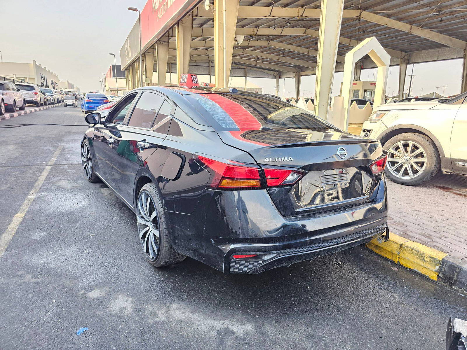 2020 NISSAN ALTIMA — 120480 Miles — Lot 3LC117600 — Souq - Marhaba Auctions Used Cars - Image 4