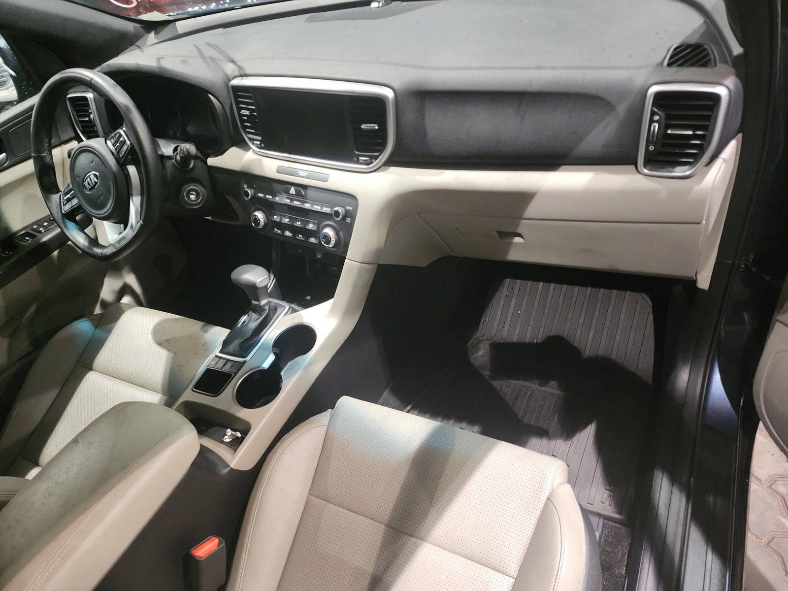 2020 KIA SPORTAGE — 30680 Miles — Lot 72274723 - Marhaba Auctions Used Cars - Image 5