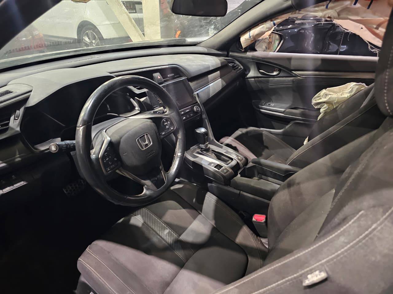 2019 HONDA CIVIC — 71094 KM — Lot 301725 — Souq - Marhaba Auctions Used Cars - Image 8