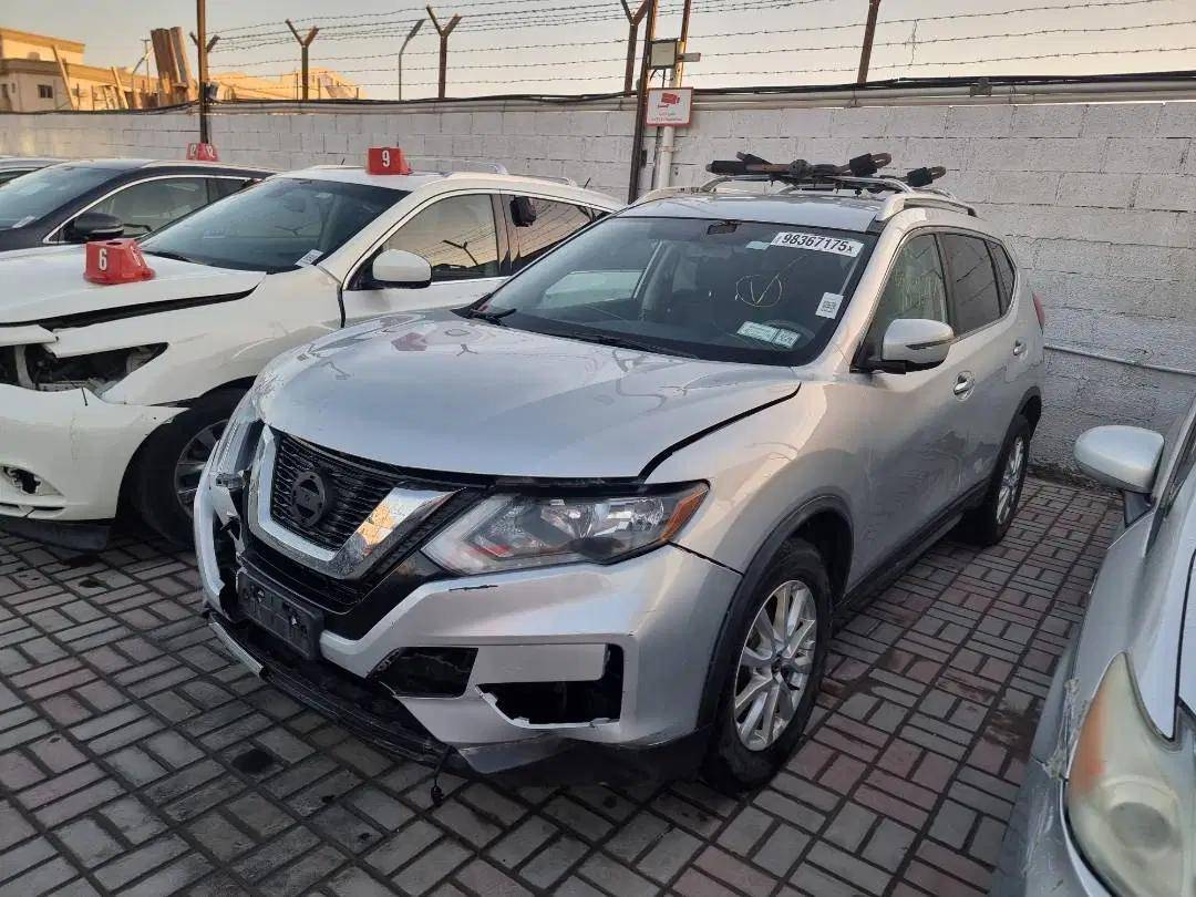 NISSAN ROGUE