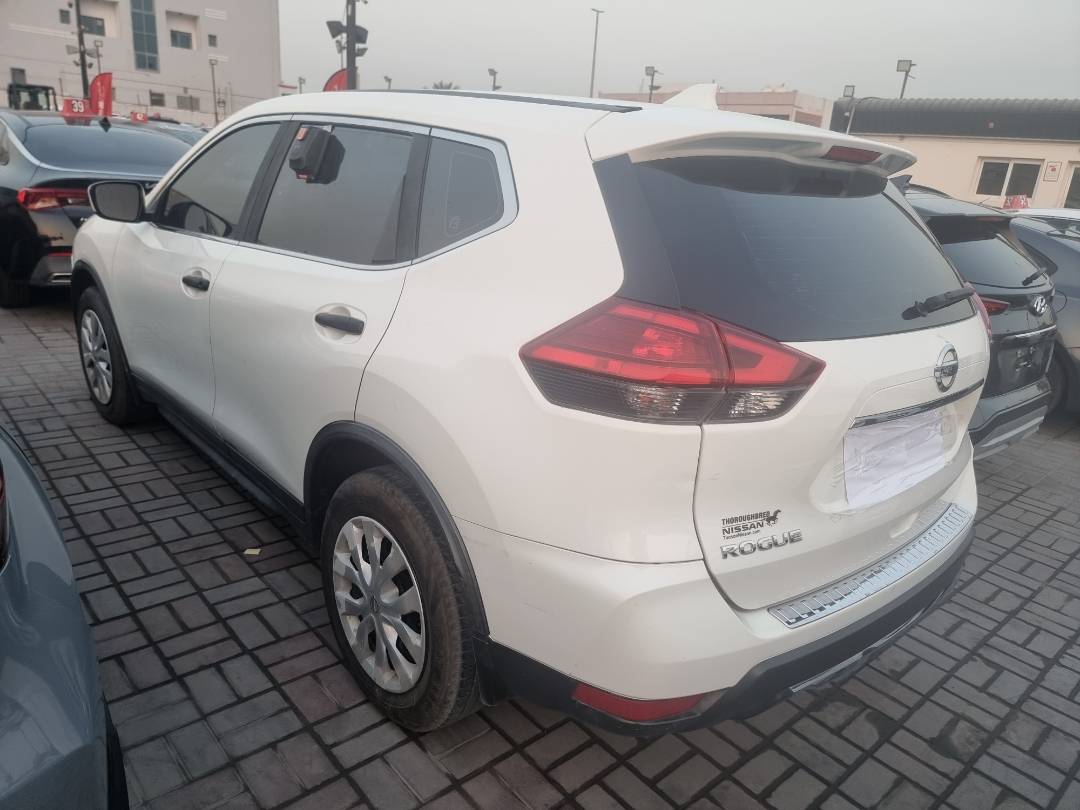 2017 NISSAN ROGUE — 96289 KM — Lot 149969 — Ind. 12 - Marhaba Auctions Used Cars - Image 5