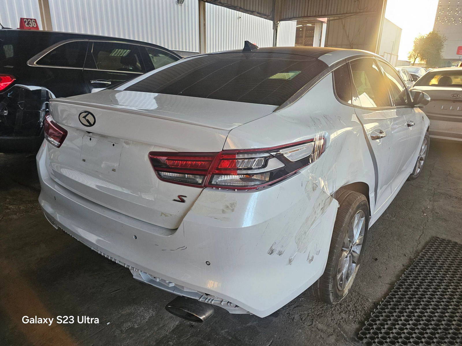 2018 KIA OPTIMA — 97533 Miles — Lot 43022137 — Main - Marhaba Auctions Used Cars - Image 5