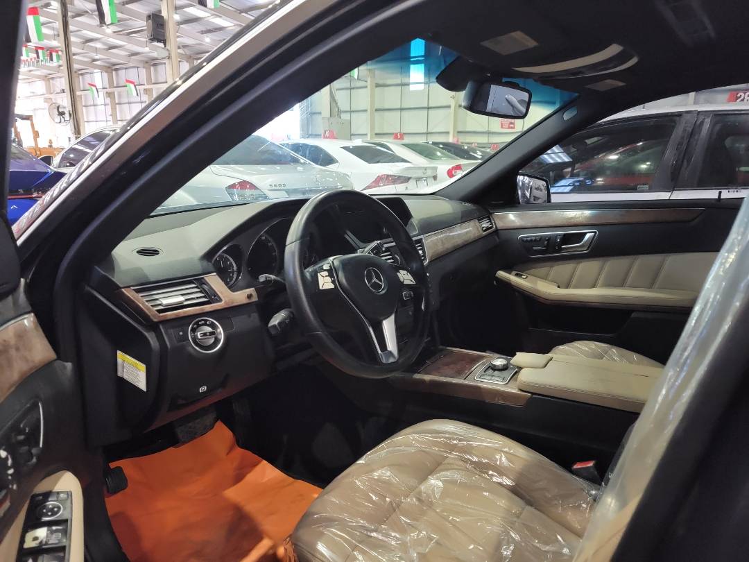 2013 MERCEDES BENZ E 350 — 200459 Miles — Lot DA719829 — Souq - Marhaba Auctions Used Cars - Image 6